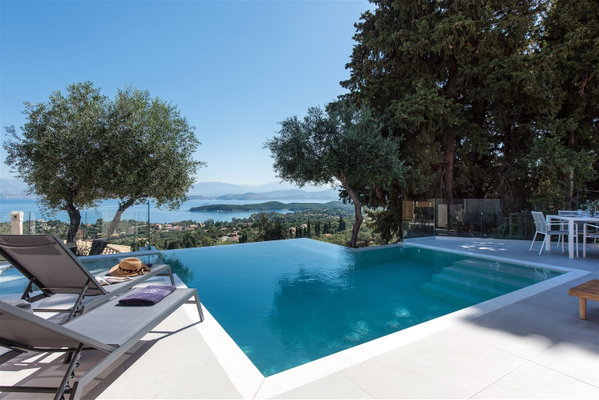 Villa Sterna, CV Villas