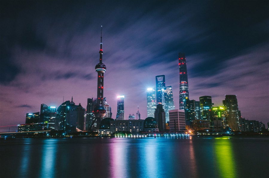 Shanghai - Skyscrapers and Silhouettes