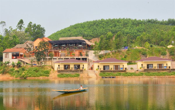 Phong Nha Lake House Resort