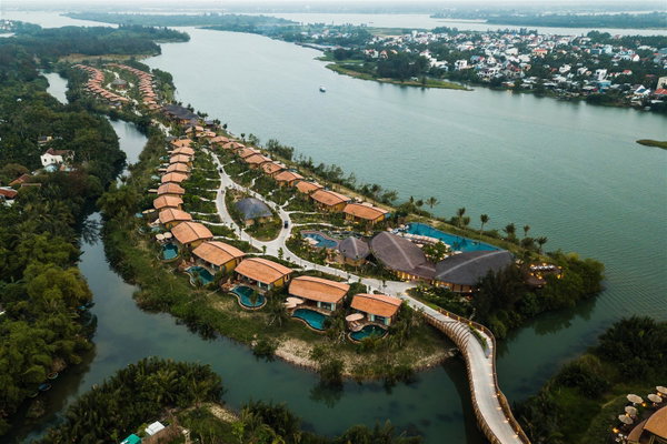 Namia River Retreat