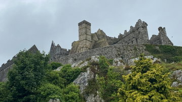 Ireland: Charming Villages, Traditional Tales & Hiking the Dingle Peninsula
