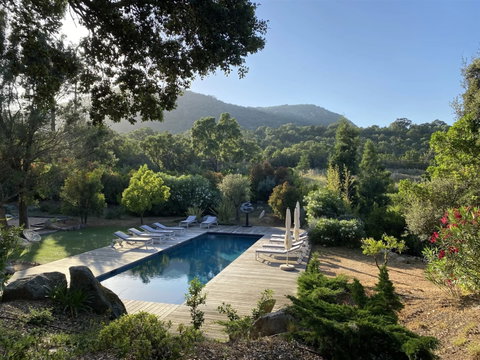 Villa Sylvia, CV Villas