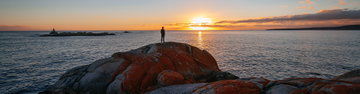 Walk Tasmania's Bay of Fires