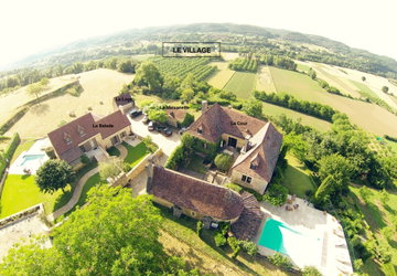 Le Village