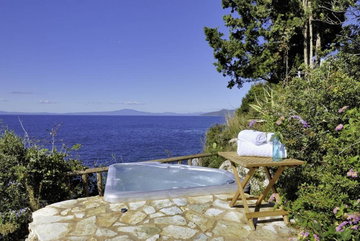 Pelagia Cottage