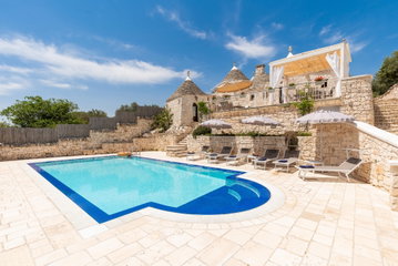 Trulli le Rose