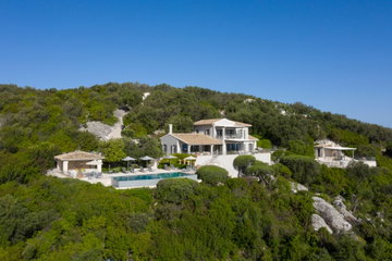 Kalamaki Bay Estate