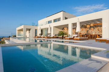 Villa Rhea