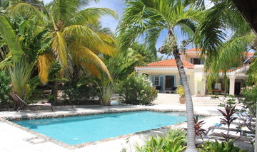 Falmouth House