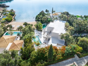 Corfu Imperial - Dream Villa Beachfront