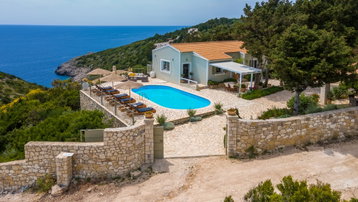 Villa Ava