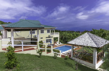 Villa Decaj