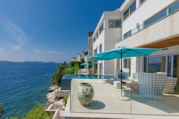 Villa Sunstone
