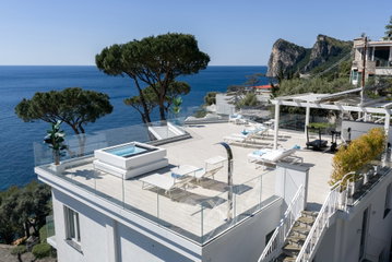 Villa Delfina