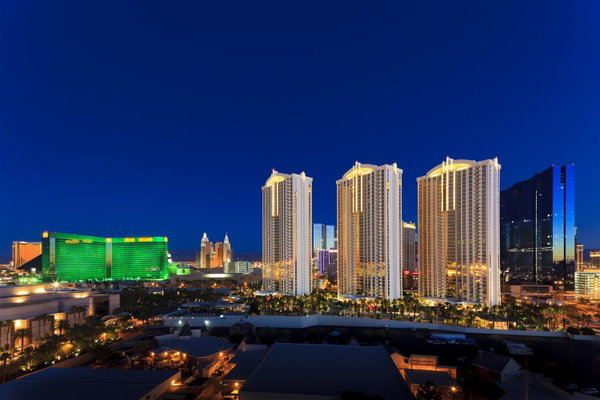 The Signature at MGM Grand