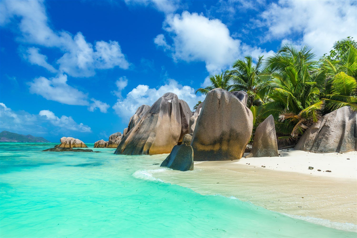 seychelles tours from abu dhabi