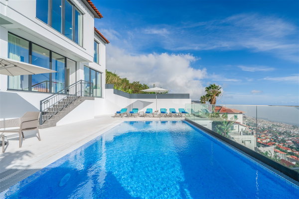Villa Monte White House, Solmar Villas