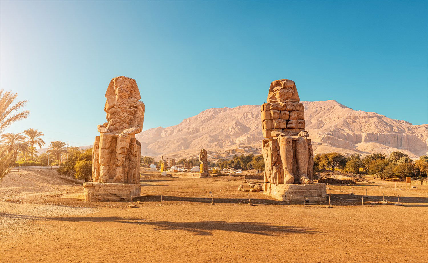 British Wanderlust Meets Egyptian Splendor: Unmissable Tours from the UK - Historical Connections