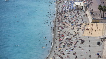 Paris to the Mediterranean: Coasts & Cafes