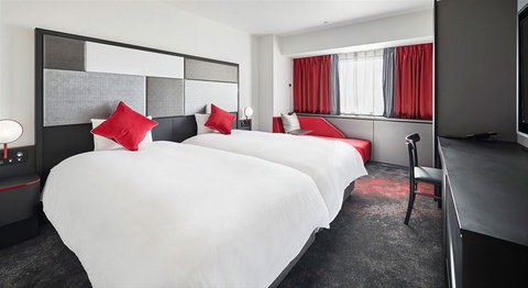 Cross Hotel
