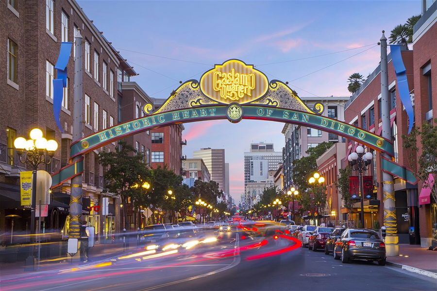 Gaslamp Quarter… let the evening be-gin!