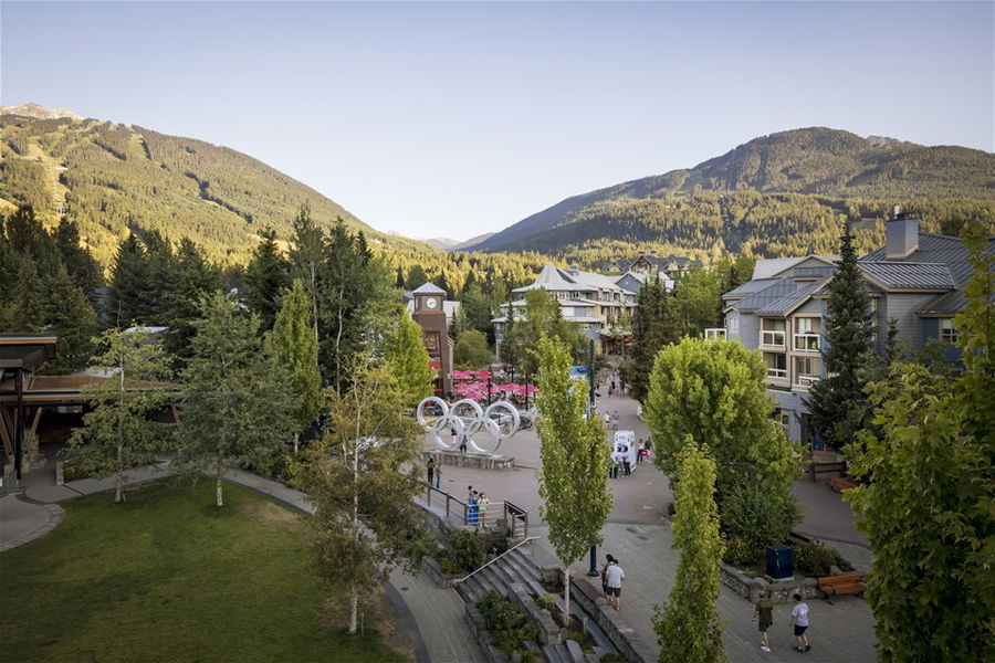 Whistler Village Stroll, Dual Mountain, Canada