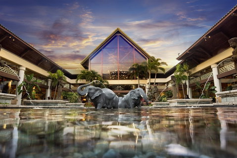 Loews Royal Pacific Resort at Universal Orlando Resort