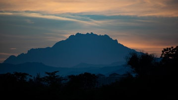 Trek Mt Kinabalu