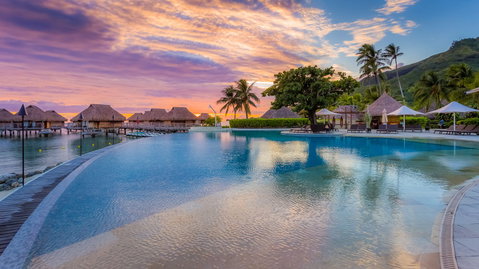 Manava Beach Resort & Spa