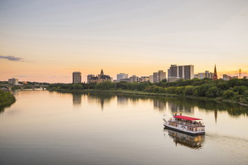 Canadian Pioneer - Mounties & First Nations of Saskatchewan