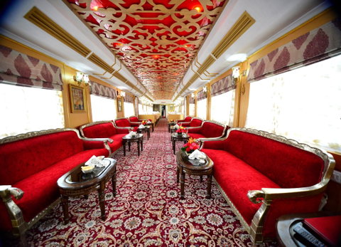 Palace on Wheels