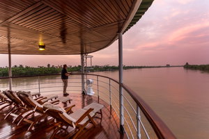 India River Cruising