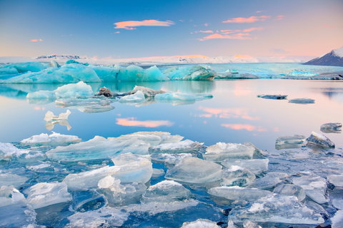Southern Iceland's Geysers, Glaciers & Waterfalls