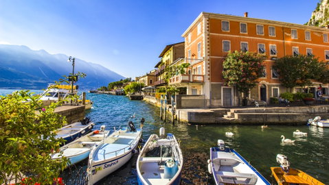 Lake Garda & Sirmione Tour from Verona