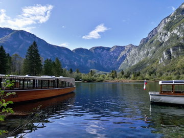 A sunny day at Lake Bohinj, Slovenia