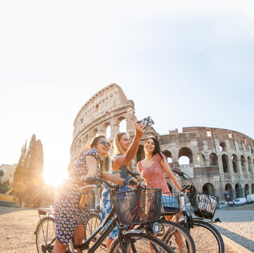 Italy's Roman Relics & Perfetto Pizza
