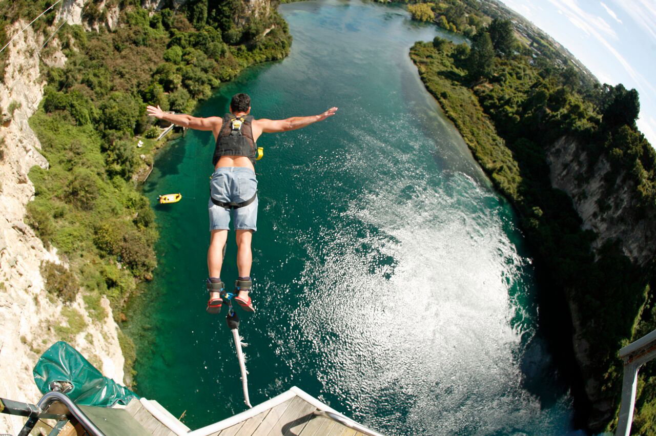 Kiwi Experience Taupo Bungy