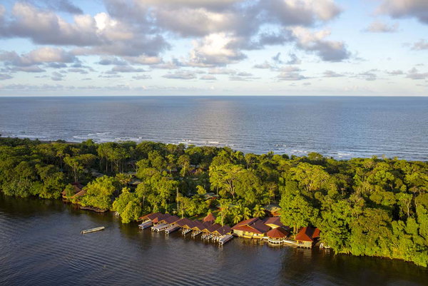 Laguna Lodge