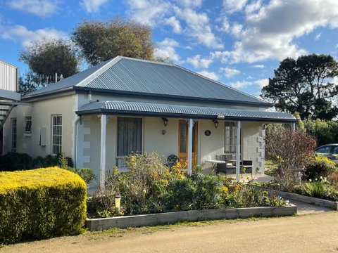 Swansea Cottages and Lodge Suites