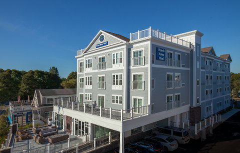 Hyannis Harbor Hotel