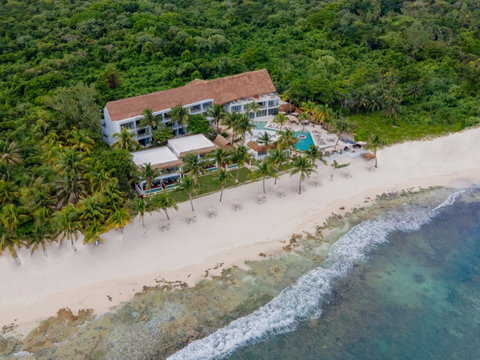 The Beachfront by the Fives