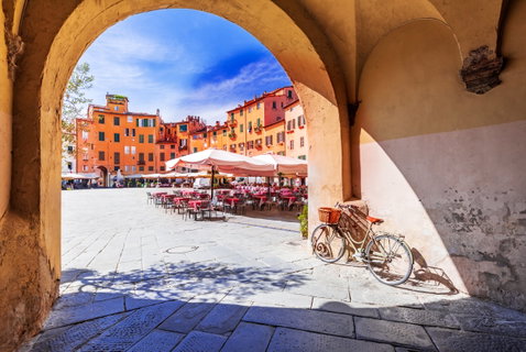 Discover Charming Lucca