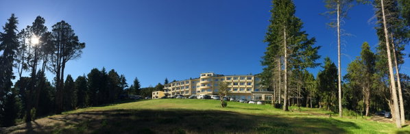 Huinid Pioneros Hotel