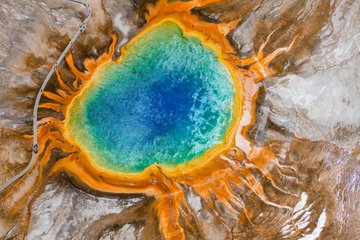 Grand Prismatic Spring, Midway Geyser Basin, Yellowstone National Park, Wyoming