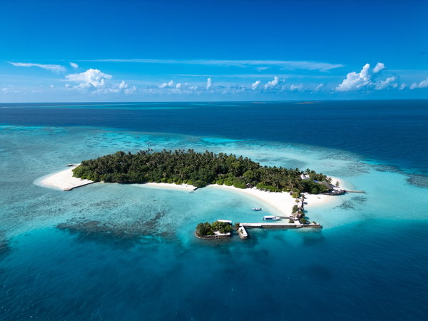 Makunudu Island Maldives