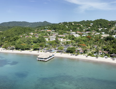 Sandals Halcyon Beach