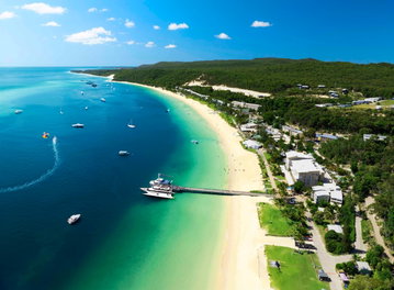 Brisbane (Holt Street Wharf) - Tangalooma Island Resort & vv