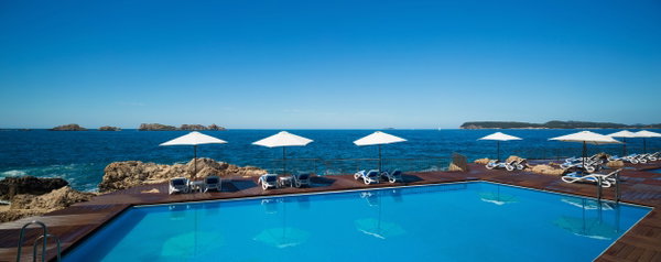 Royal Ariston Hotel