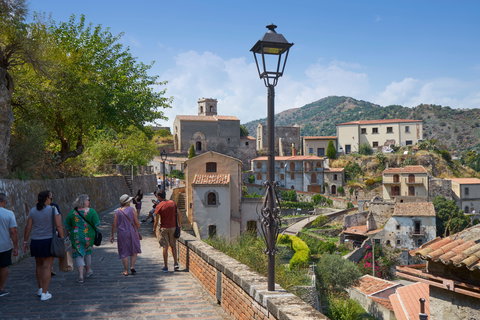 Discover Solo Travel with Just You