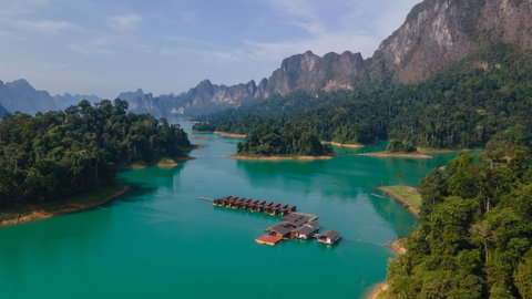 360 Issara Floating Resort